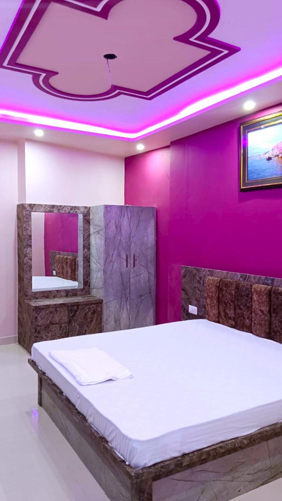 Hotel Kashi Inn Raj Ghat ורנאסי מראה חיצוני תמונה