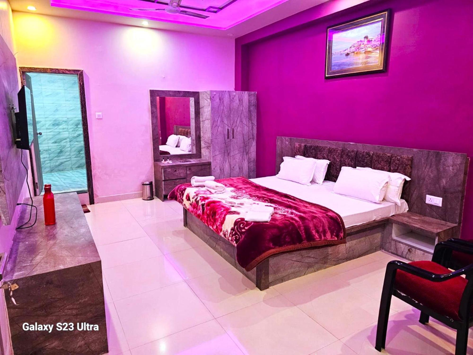 Hotel Kashi Inn Raj Ghat ורנאסי מראה חיצוני תמונה