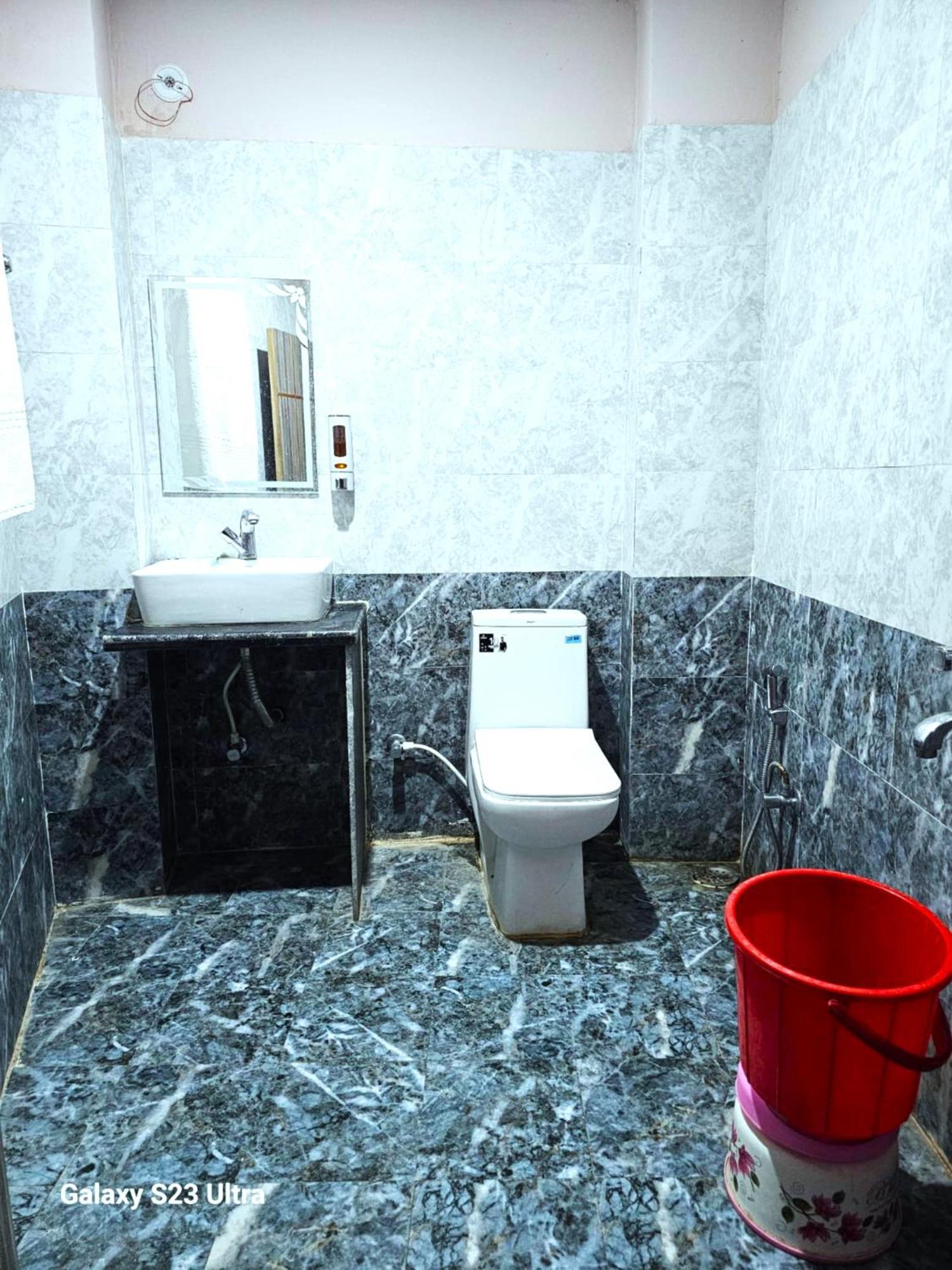 Hotel Kashi Inn Raj Ghat ורנאסי מראה חיצוני תמונה
